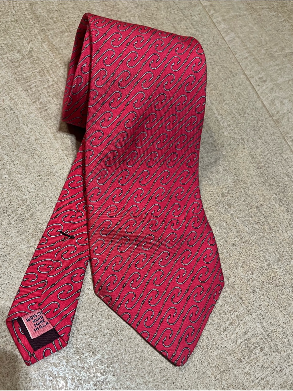 Vineyard Vines PinkRed Wave Pattern Silk Tie